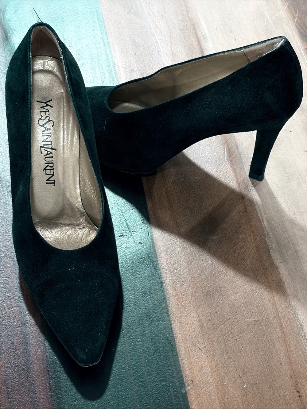 Yves Saint Laurent Black Suede Pointed Pumps with Gold Lining - Picture 2 of 5